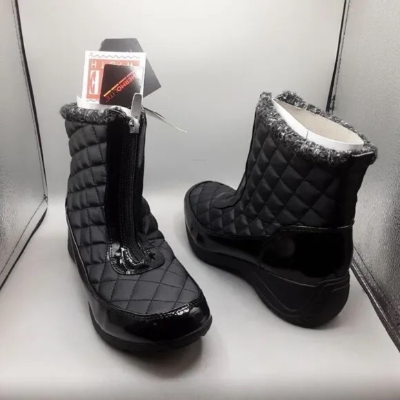 New Khombu Women's Shoe Ankle Boots Bootie Megan Waterproof Front Zip NIB Black - Picture 7 of 8